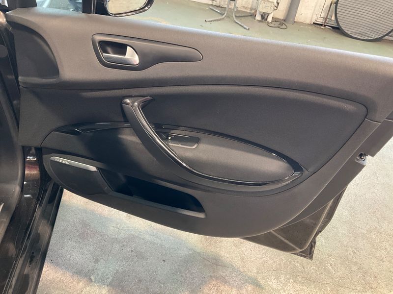 Citroen C5 2.0 HDi Exclusive 2014 – снимка 37