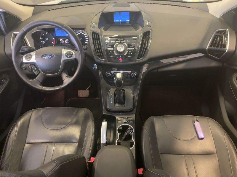 Ford Kuga 2.0 TDCi Titanium — zdjęcie 12