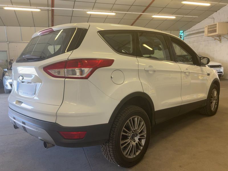 Ford Kuga 2.0 TDCi Titanium — zdjęcie 6