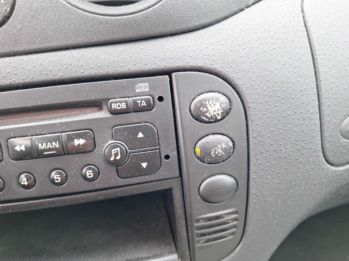 Citroen C3 2005 — photo 71