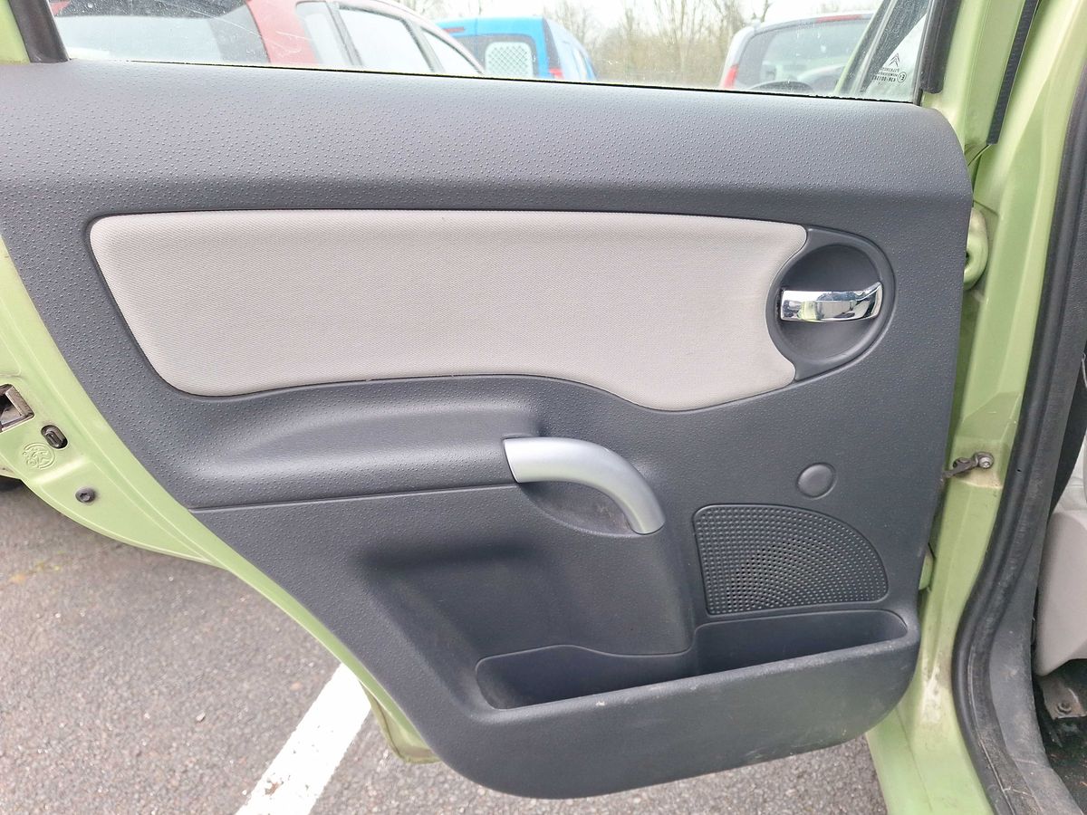 Citroen C3 2005 — photo 57