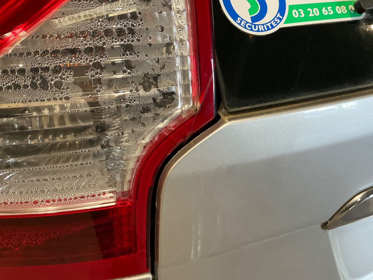 Volvo XC60 2018 — photo 32