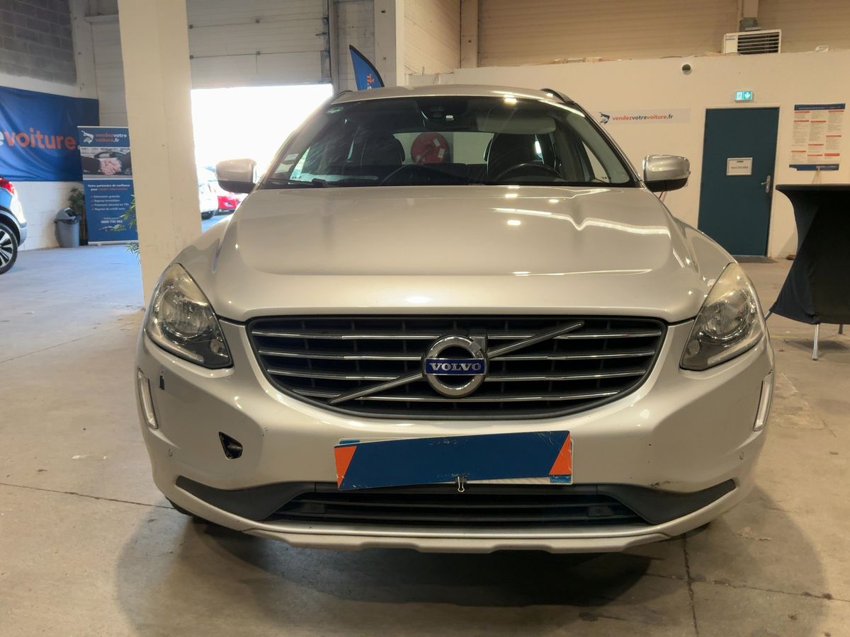 Volvo XC60 2018 — photo 15