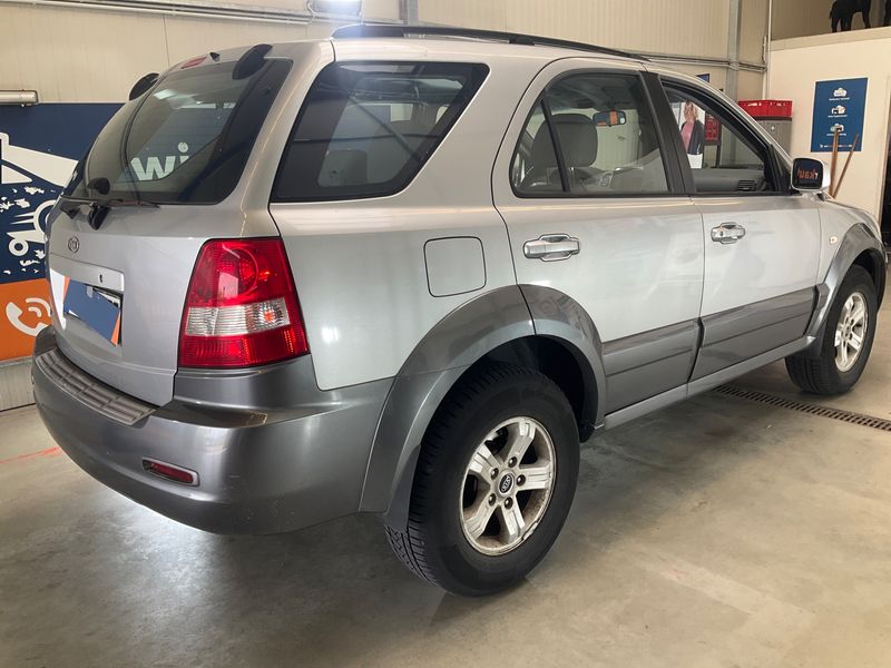 Kia Sorento 2.4 EX — zdjęcie 2