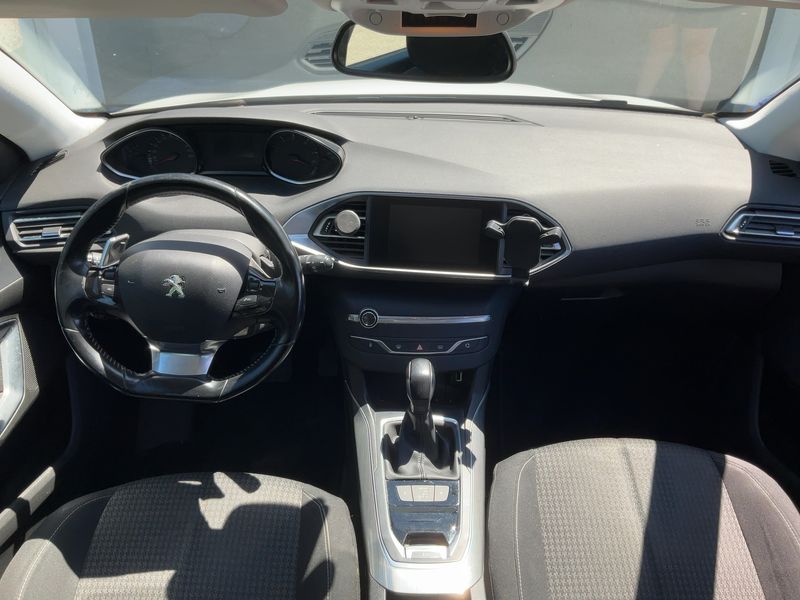 Peugeot 308 1.5 Blue-HDi Business — zdjęcie 12