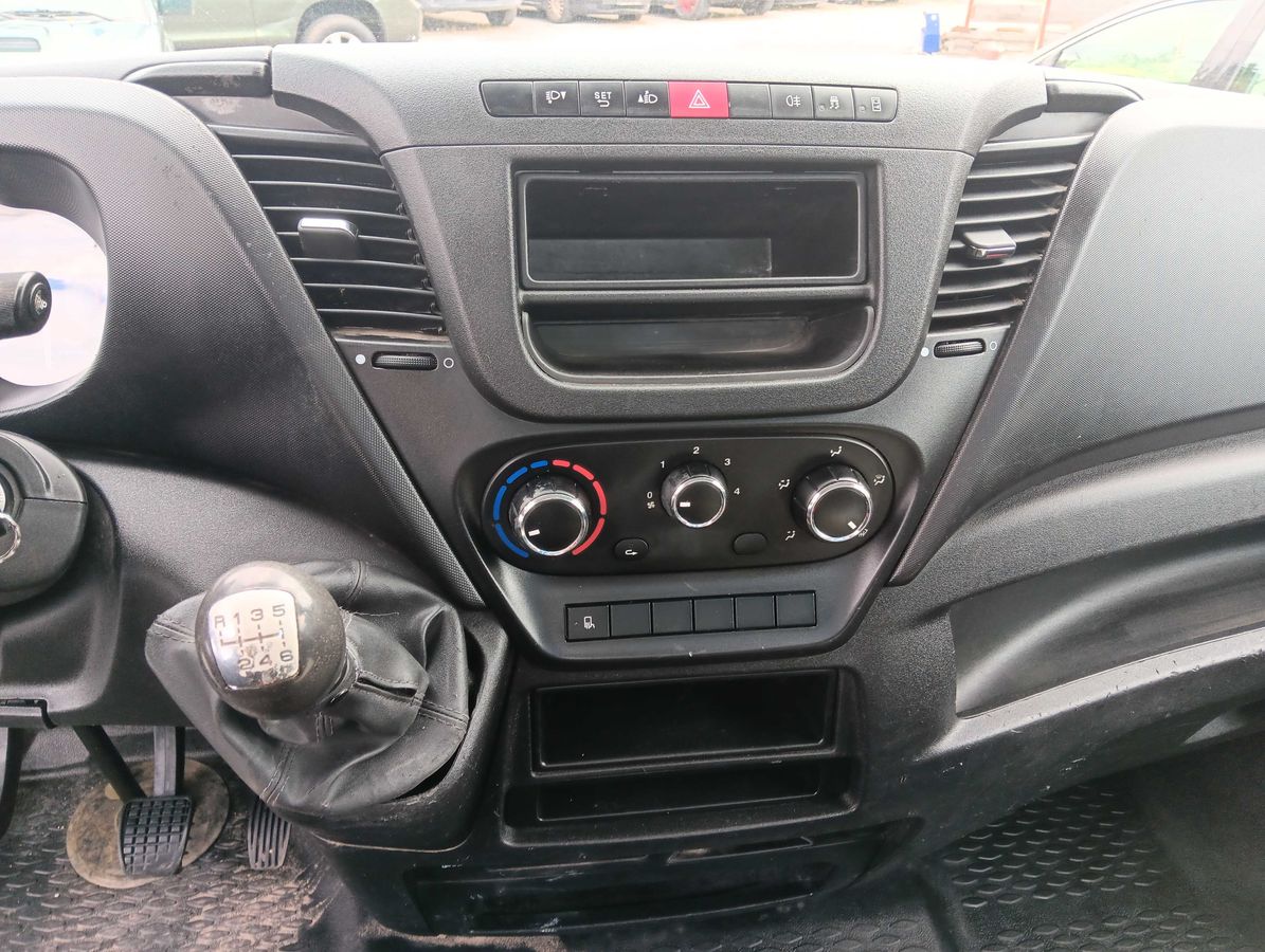 Iveco Daily 3.0 Diesel Einzelkabine 35 C Radstand 3750
