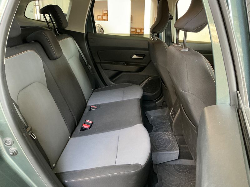 Dacia Duster 1.3 TCe Extreme — zdjęcie 14