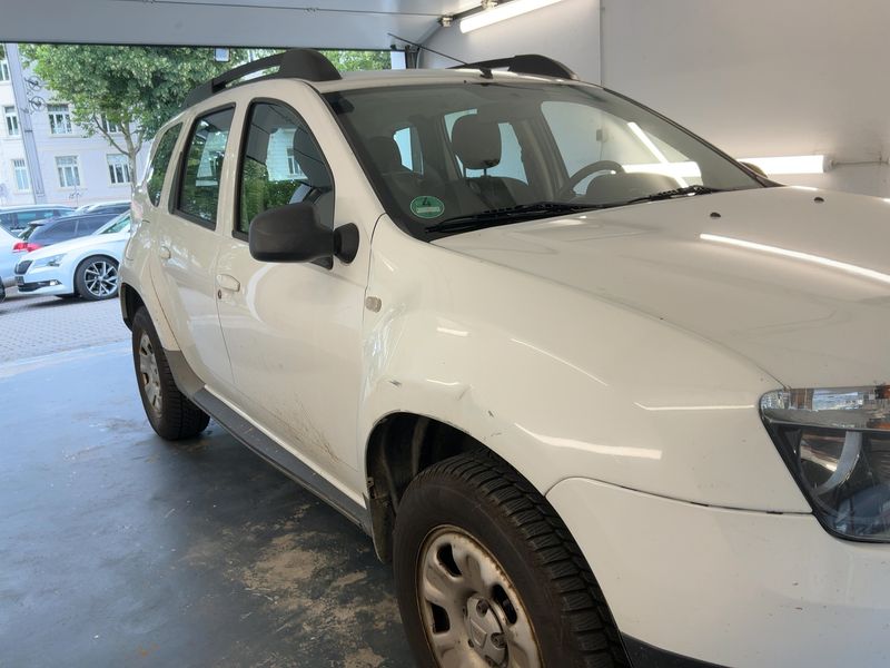Dacia Duster 1.5 dCi Laureate 4x4 2012 – снимка 12