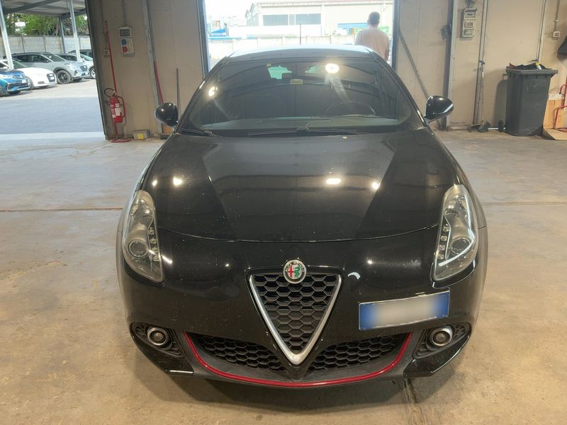 Alfa Romeo Giulietta 1.6 JTD Sport — zdjęcie 9