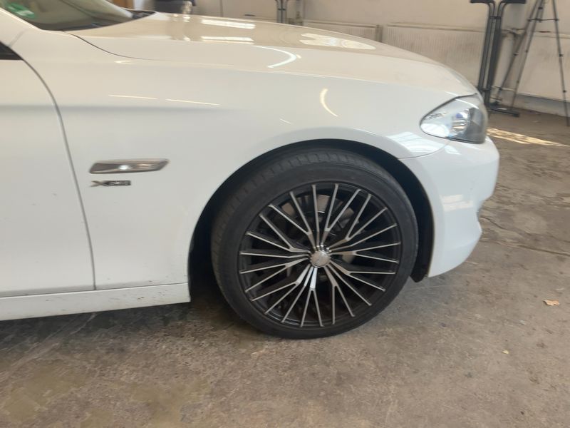 BMW 5er 530d xDrive 2011 – снимка 12