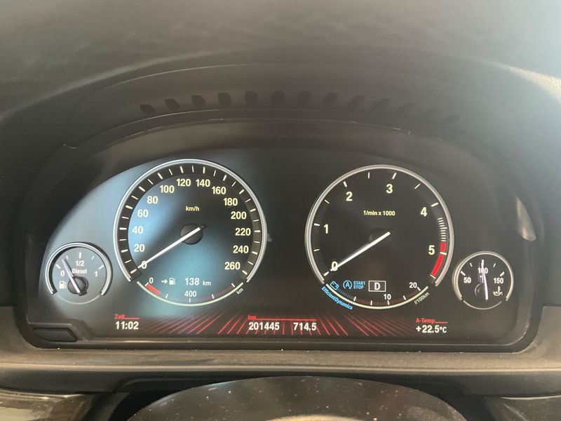 BMW 5er 530d xDrive 2011 – снимка 19