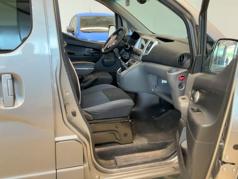 Nissan NV200 Evalia 1.5 dCi Evalia Tekna — zdjęcie 11