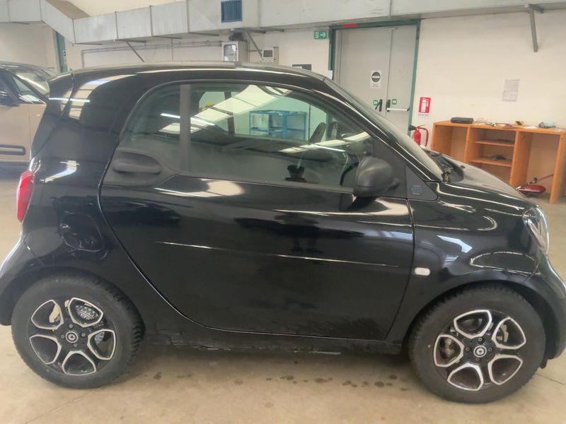 Smart fortwo electric drive 60 kW passion — zdjęcie 7