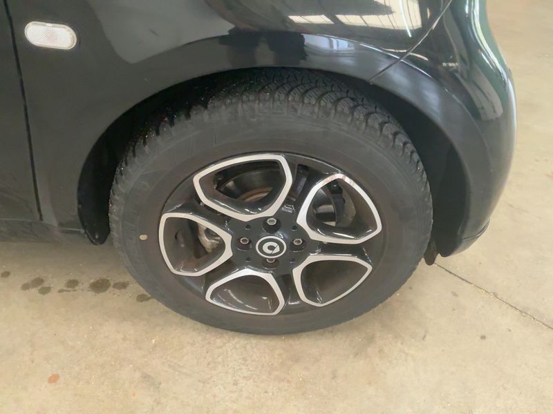 Smart fortwo electric drive 60 kW passion 2019 – снимка 11