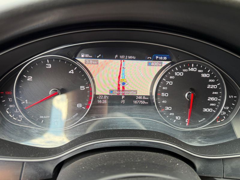 Audi A7 Sportback 3.0 V6 TDI quattro — zdjęcie 12