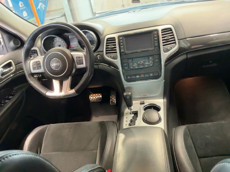Jeep Grand Cherokee 6.4 V8 HEMI SRT — zdjęcie 12