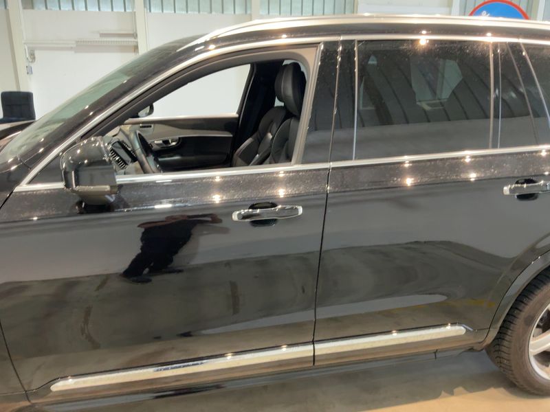 Volvo XC90 2.0 D5 Inscription AWD — zdjęcie 4