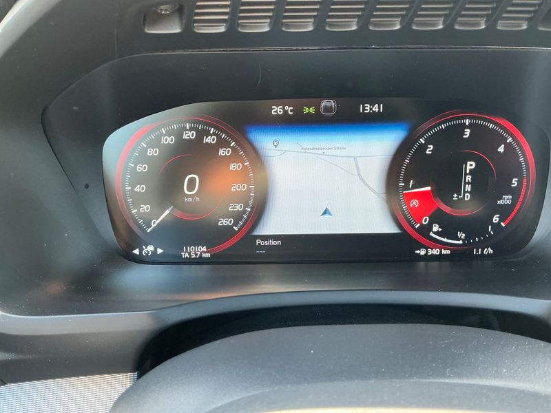 Volvo XC90 2.0 D5 Inscription AWD — zdjęcie 13