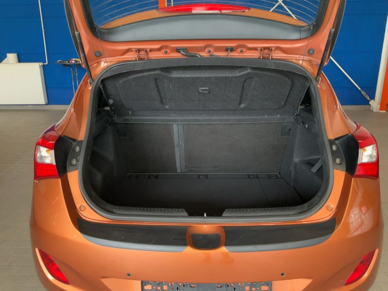 Hyundai i30 1.6 GDI Premium blue 2016 – снимка 15