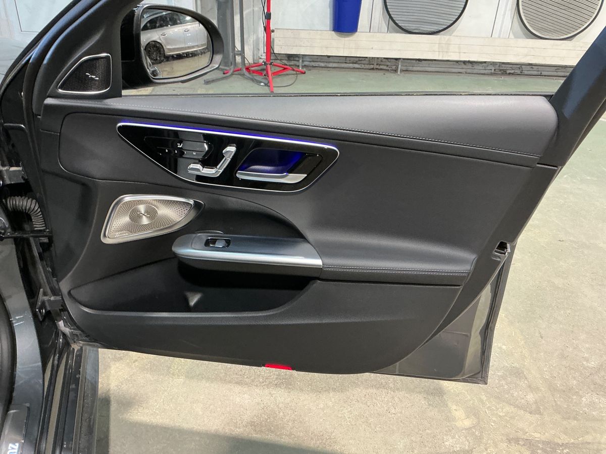 Mercedes-Benz C-Klasse 2023 — photo 34