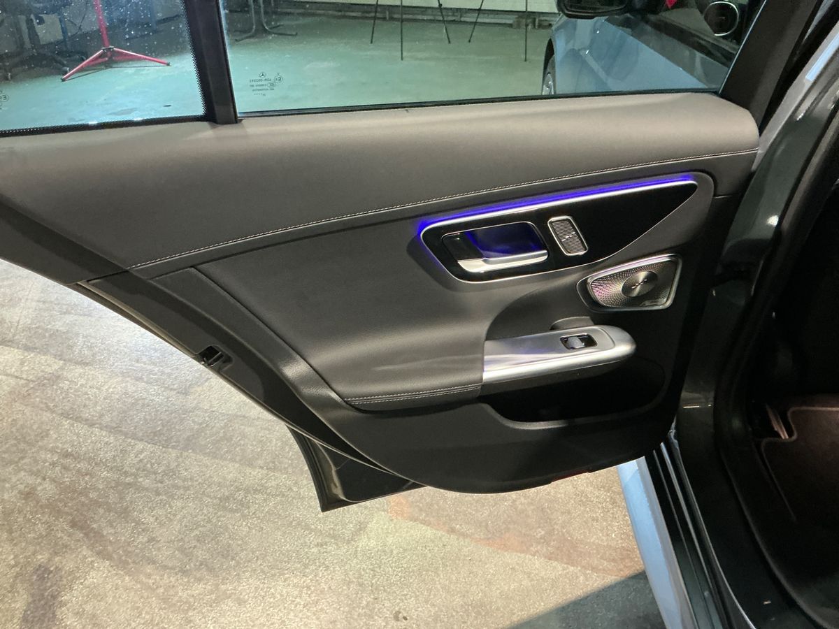Mercedes-Benz C-Klasse 2023 — photo 38
