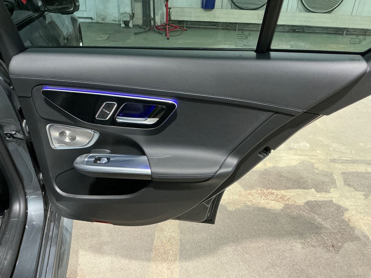 Mercedes-Benz C-Klasse 2023 — photo 36