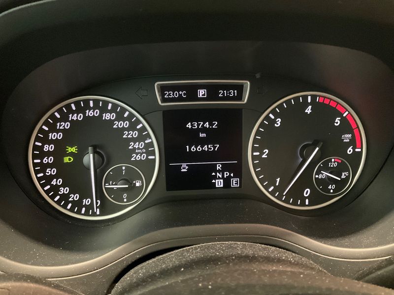 Mercedes-Benz B-Klasse B 200 CDI Standard — zdjęcie 13
