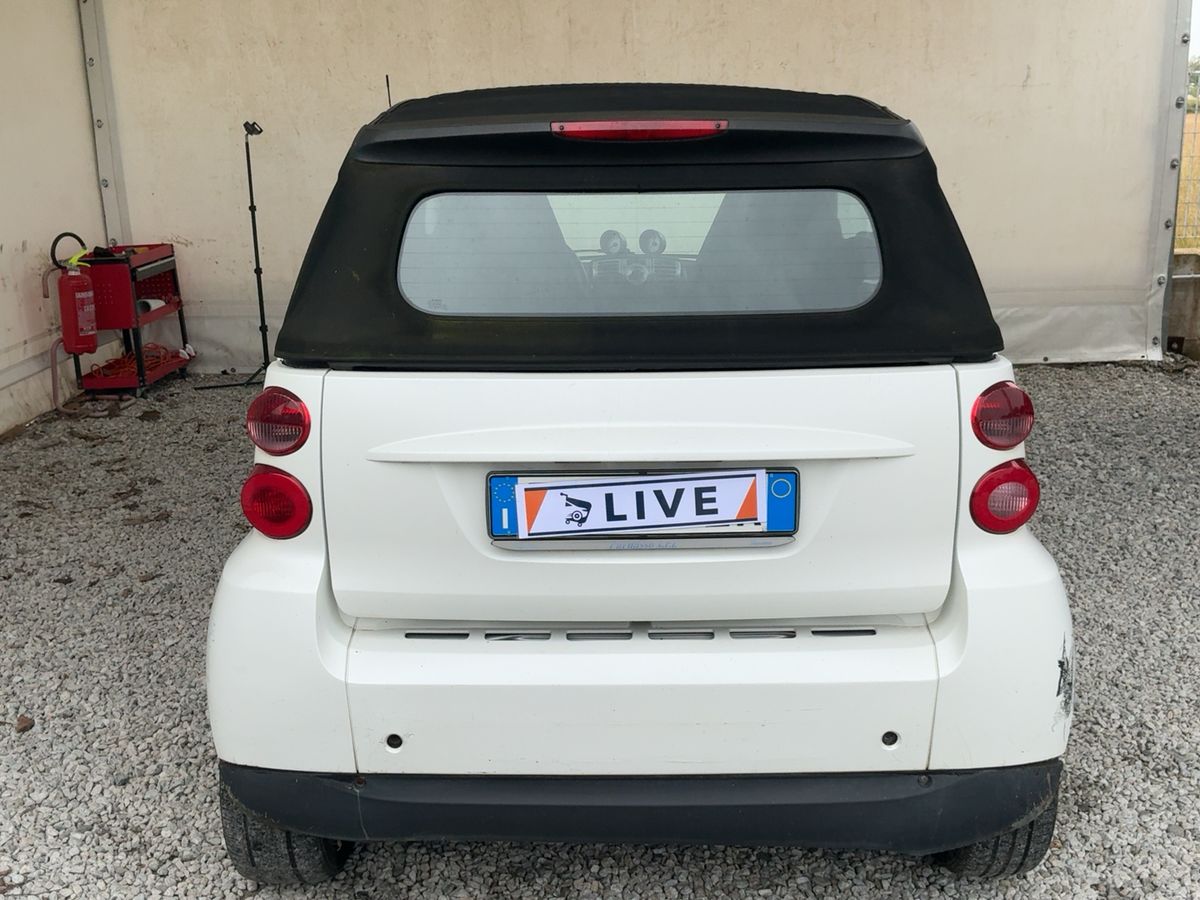 Smart fortwo 2010 — photo 8