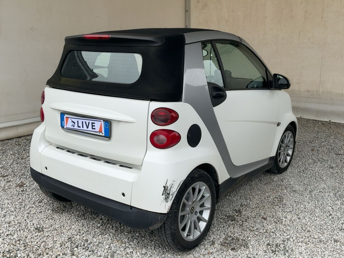 Smart fortwo 2010 — photo 9