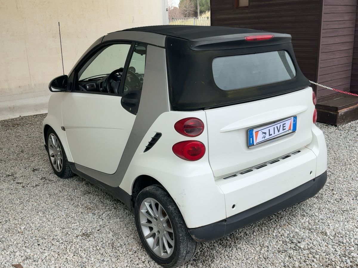 Smart fortwo 2010 — photo 7