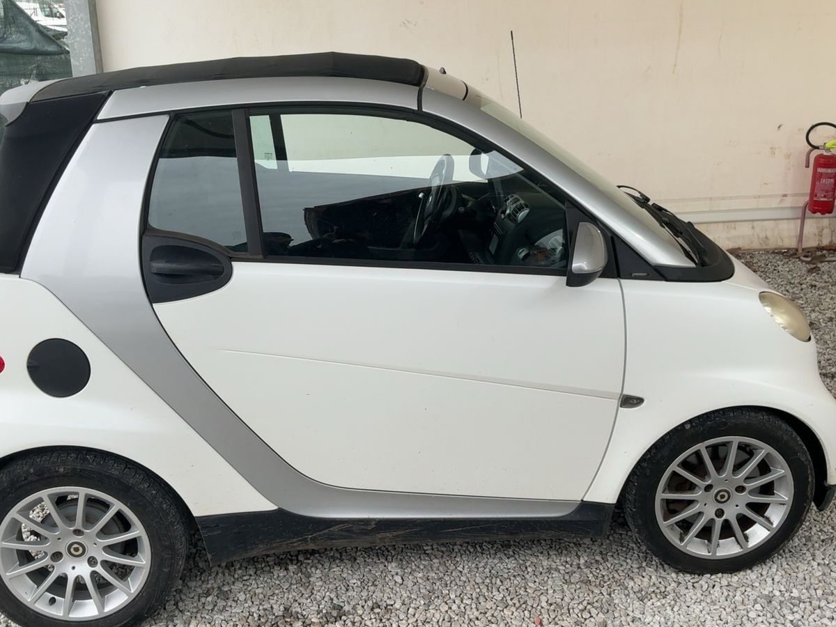 Smart fortwo 2010 — photo 11