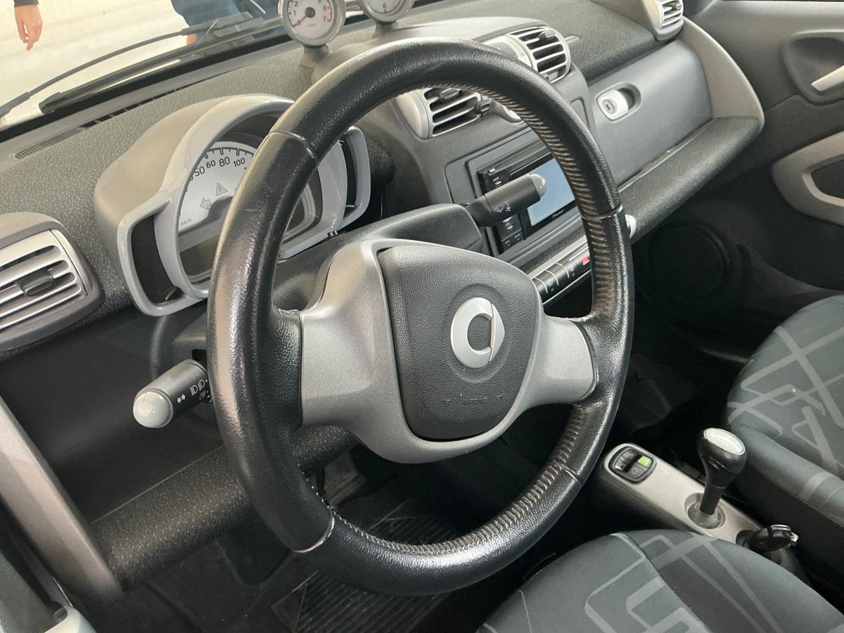 Smart fortwo 2010 — photo 24