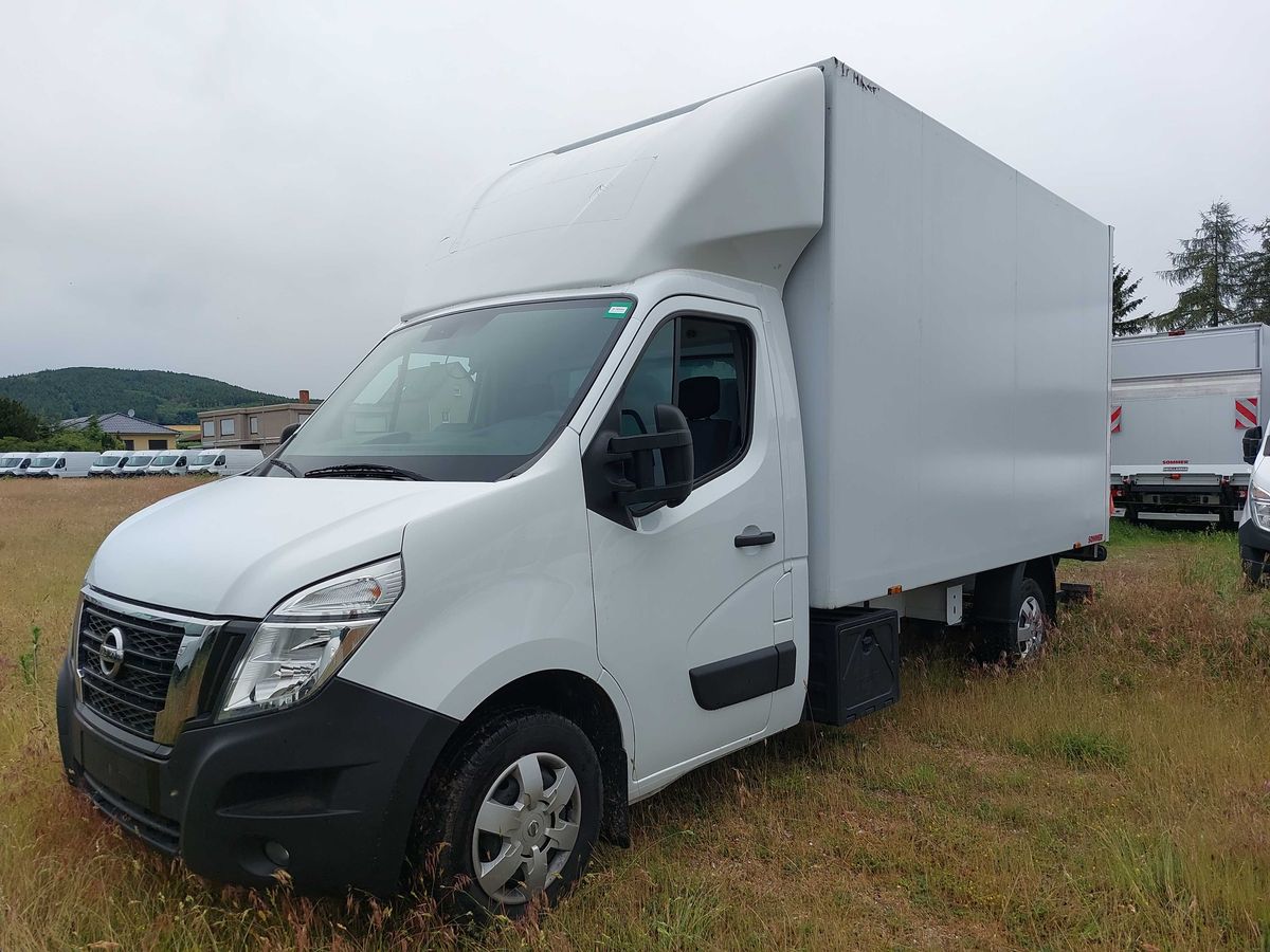Nissan Interstar 2025