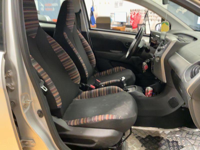 Citroen C1 1.0 VTi Feel — zdjęcie 11