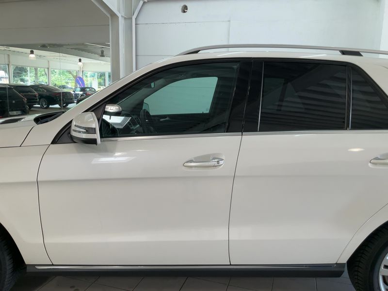 Mercedes-Benz M-Klasse ML 350 CDI BlueTEC — zdjęcie 4