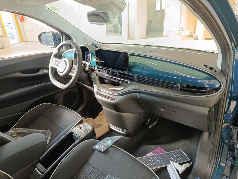 Fiat 500e electric drive 87 kW — zdjęcie 5