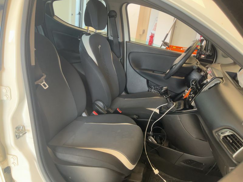 Lancia Ypsilon 1.2 Elefantino II — zdjęcie 11