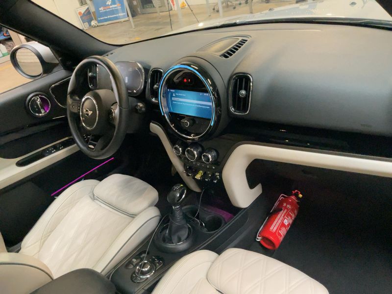 MINI Countryman Cooper S E Hybrid ALL4 John Cooper Works Trim 2023 – снимка 17
