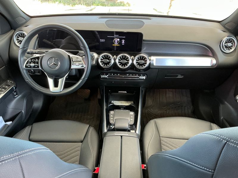 Mercedes-Benz EQB 300 4Matic Progressive — zdjęcie 12