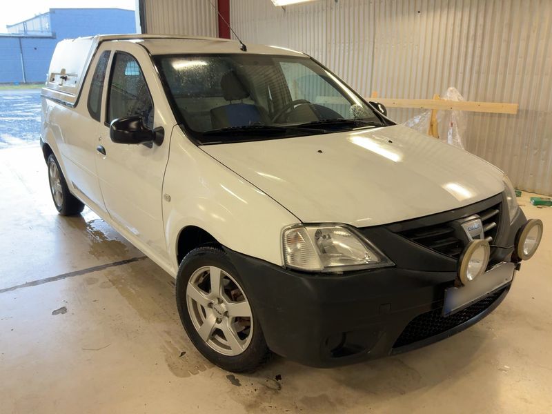 Dacia Logan Pick-Up 1.6 Basis 2010 – снимка 12