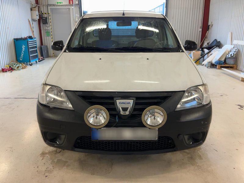 Dacia Logan Pick-Up 1.6 Basis 2010 – снимка 14