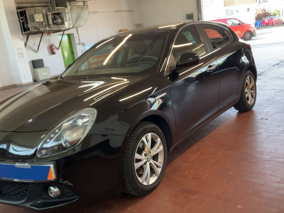 Alfa Romeo 2016