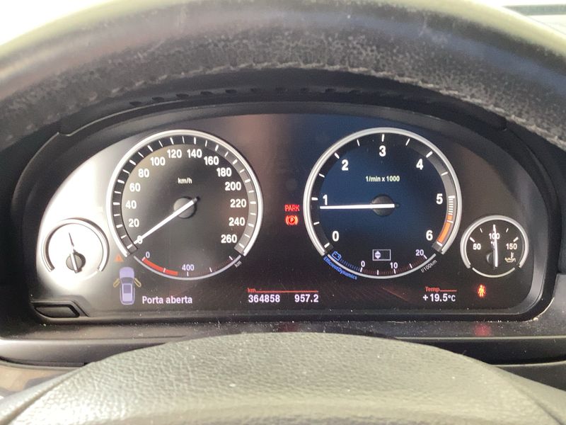 BMW 5er 520d — zdjęcie 13