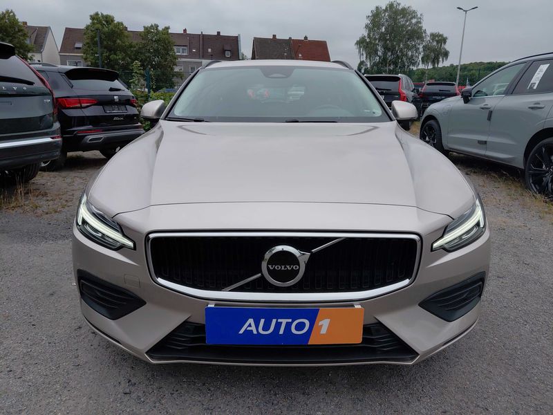 Volvo V60 2.0 T8 Plug-in Hybrid R Design AWD — zdjęcie 7