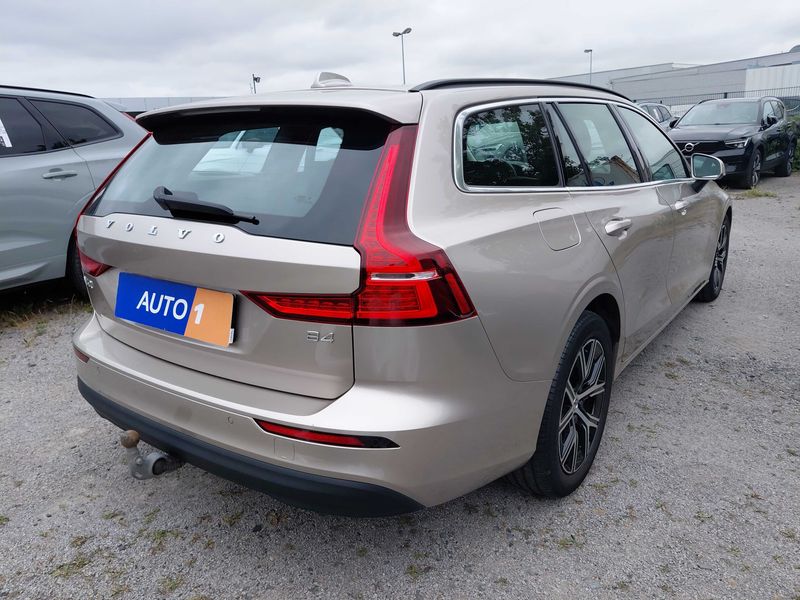 Volvo V60 2.0 T8 Plug-in Hybrid R Design AWD — zdjęcie 5