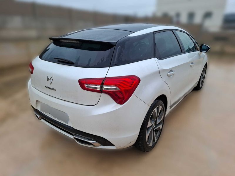 Citroen DS5 1.6 SportChic — zdjęcie 5