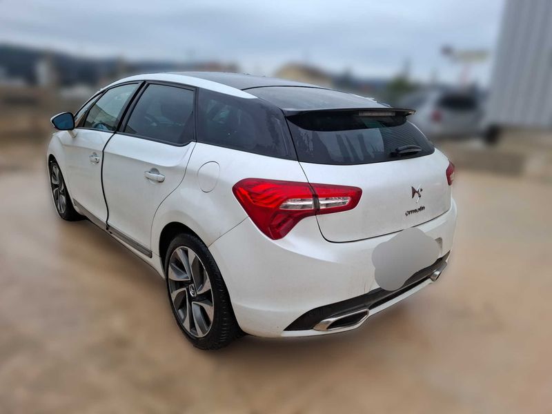 Citroen DS5 1.6 SportChic — zdjęcie 3