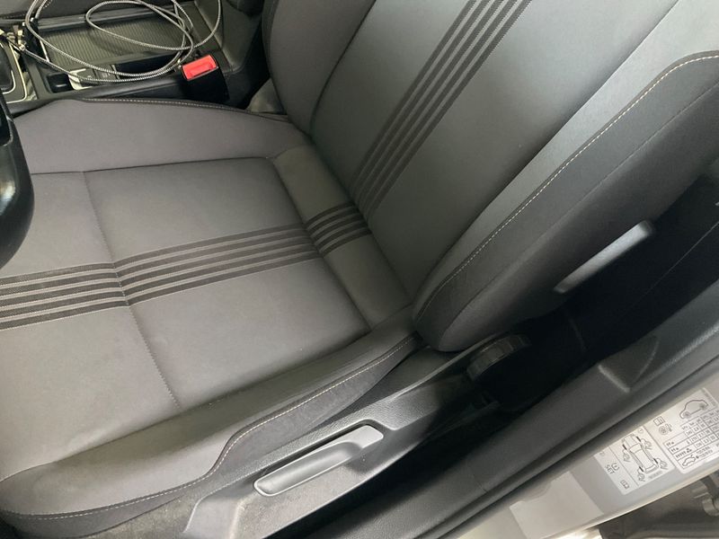 Volkswagen Golf VII 1.6 TDI Allstar BlueMotion Tech 2016 – снимка 33