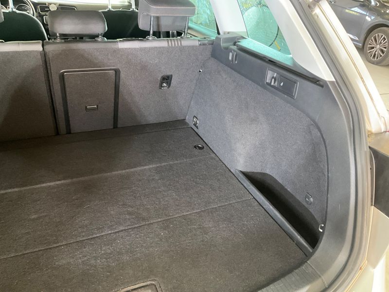 Volkswagen Golf VII 1.6 TDI Allstar BlueMotion Tech 2016 – снимка 28