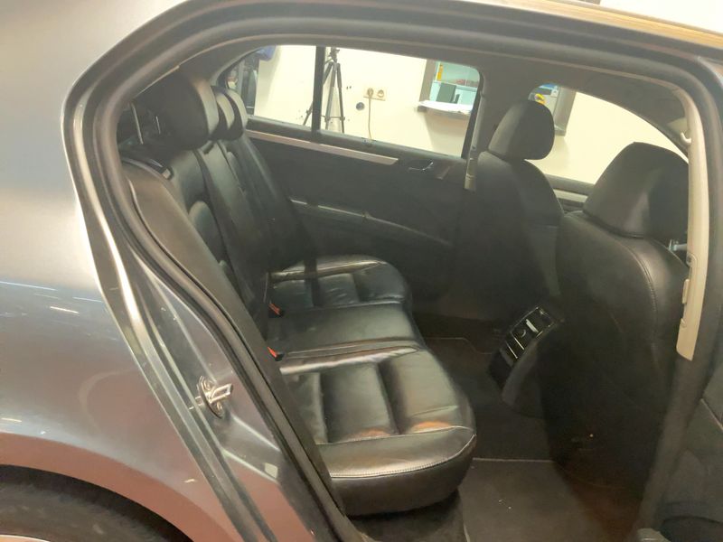 Skoda Superb 1.6 TDI GreenLine 2012 – снимка 19